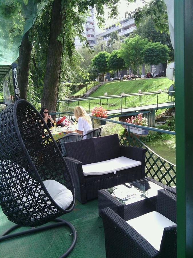 Splav Guest Hause Gusar Ξενοδοχείο Βελιγράδι Εξωτερικό φωτογραφία
