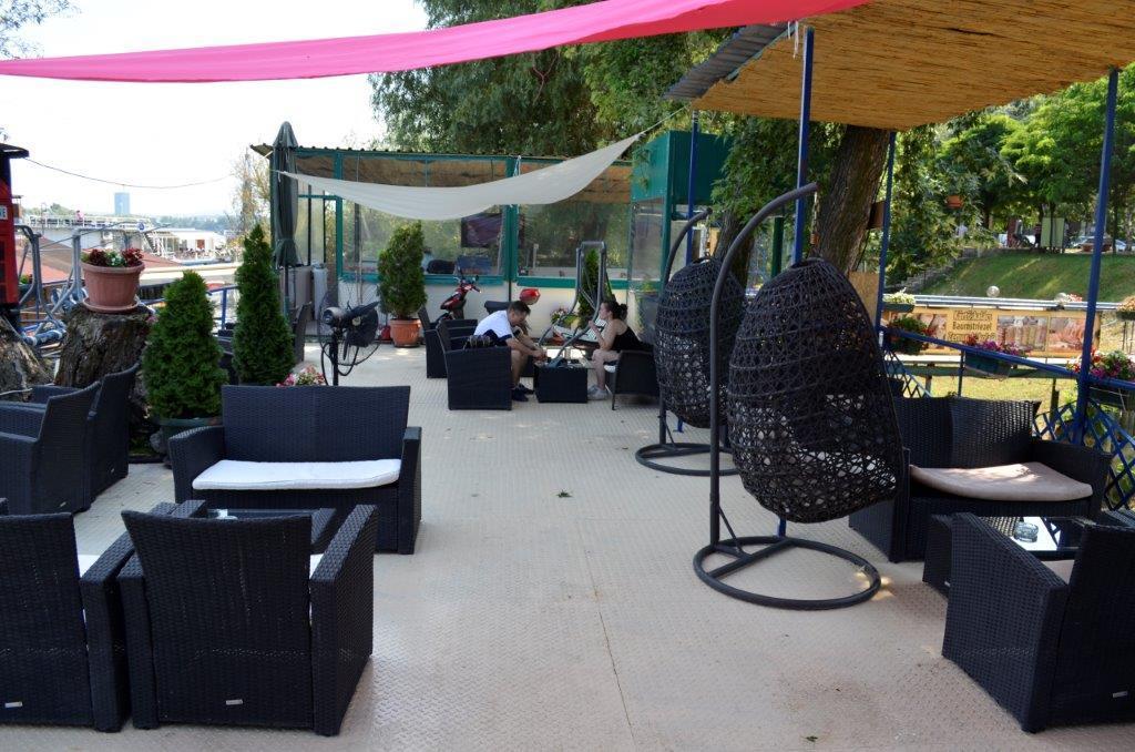 Splav Guest Hause Gusar Ξενοδοχείο Βελιγράδι Εξωτερικό φωτογραφία